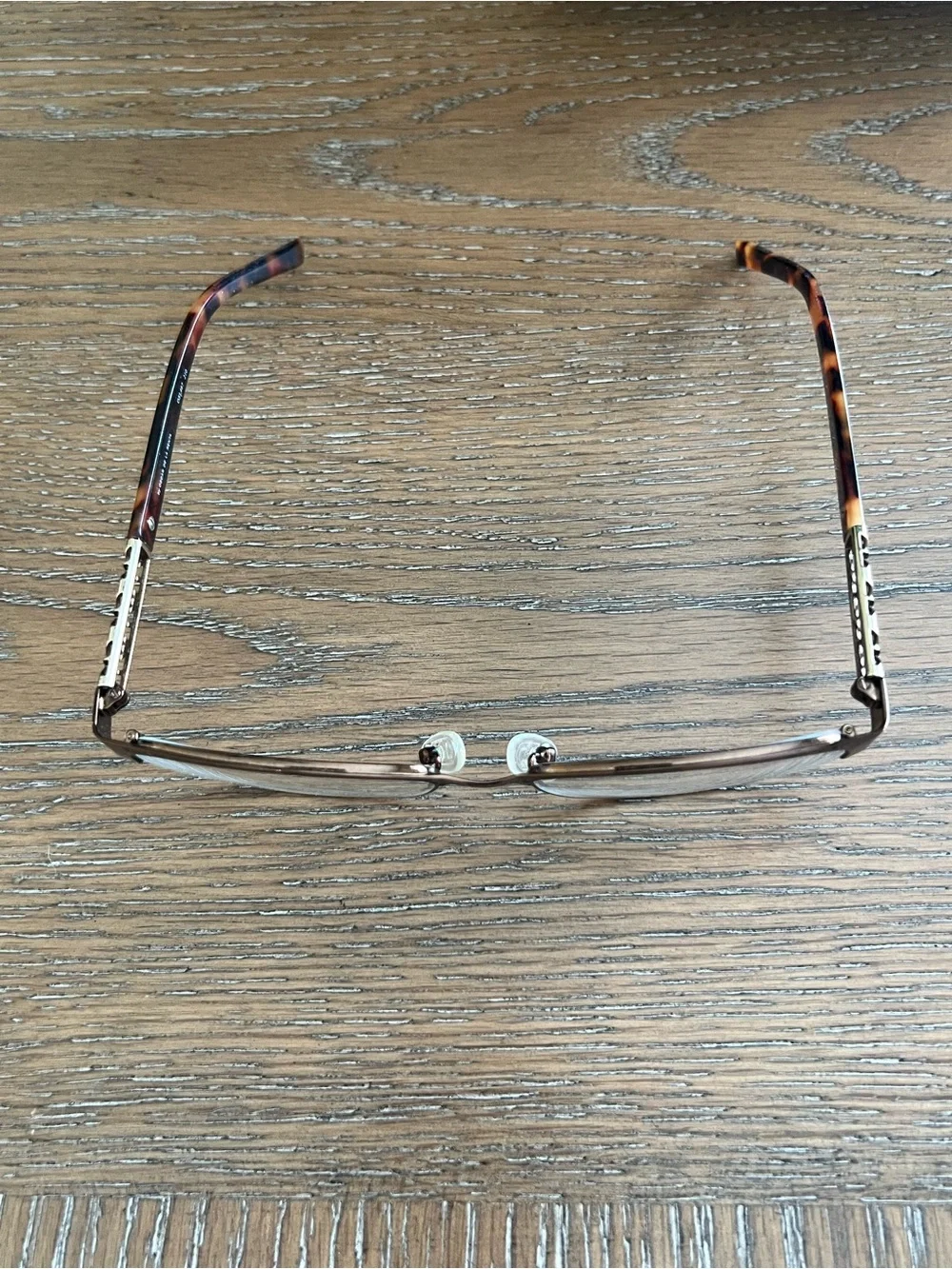 Oscar de la Renta item pictured